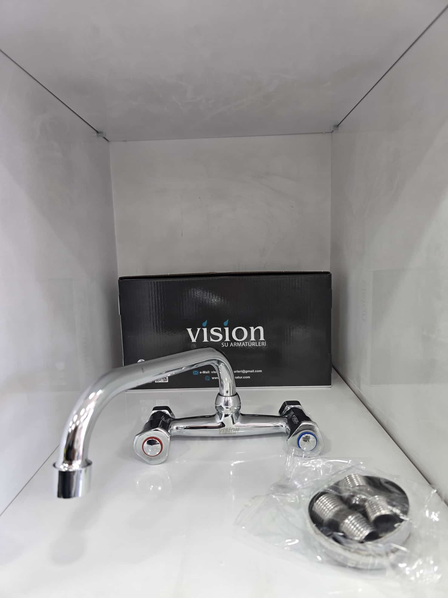 VİSİON KLASİK DUVARDAN EVYE BATARYA (PİRİNÇ)